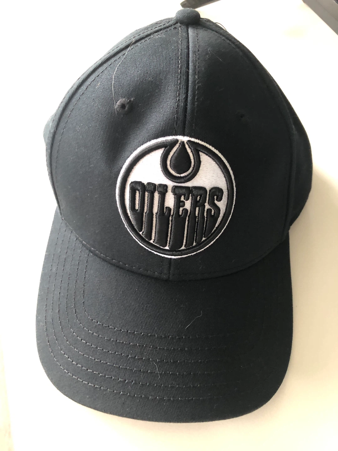 Brand New Edmonton Oilers NHL Baseball Cap