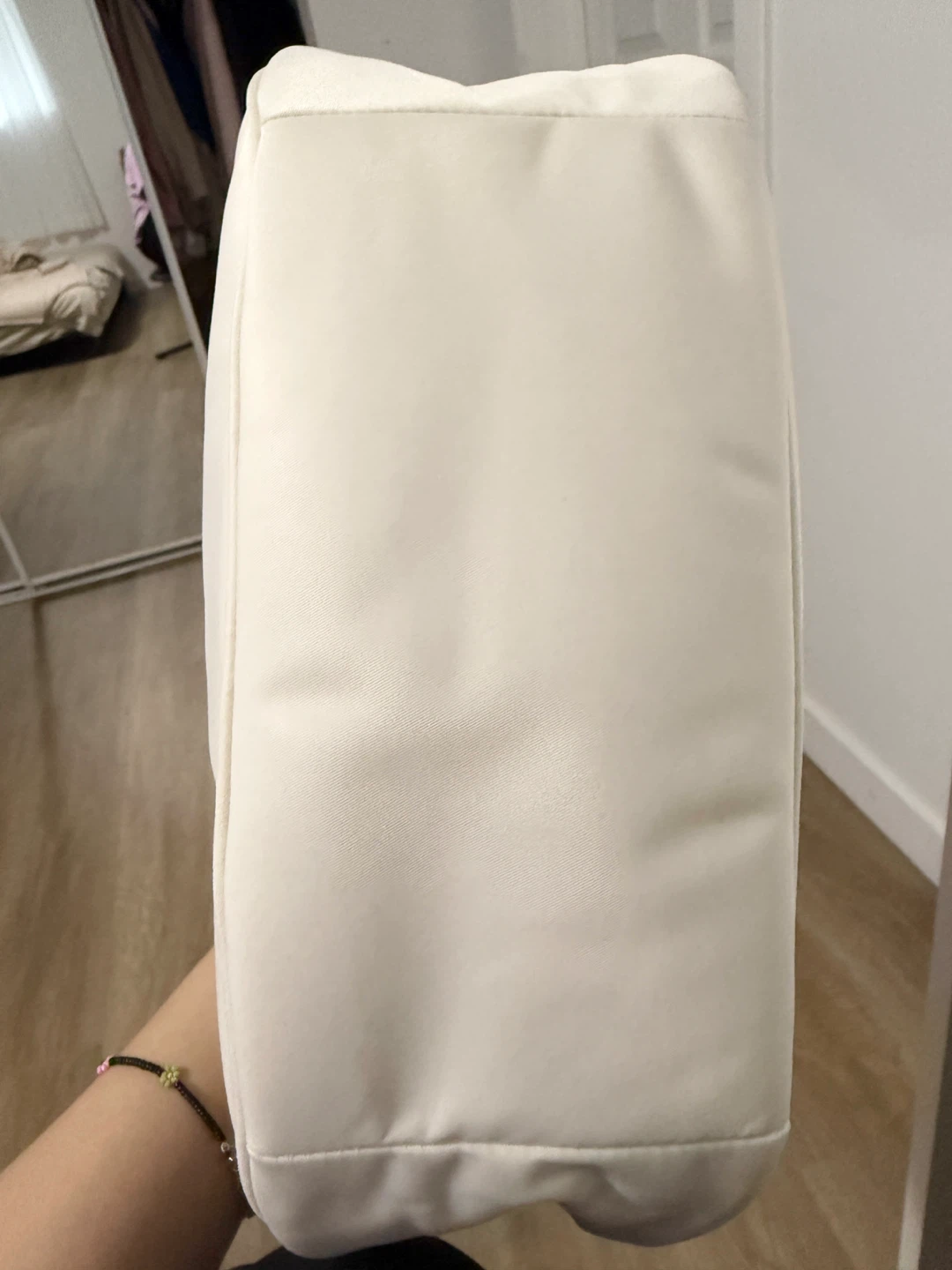 Lululemon Essential City Shoulder Bag in Off-White - photo 5
