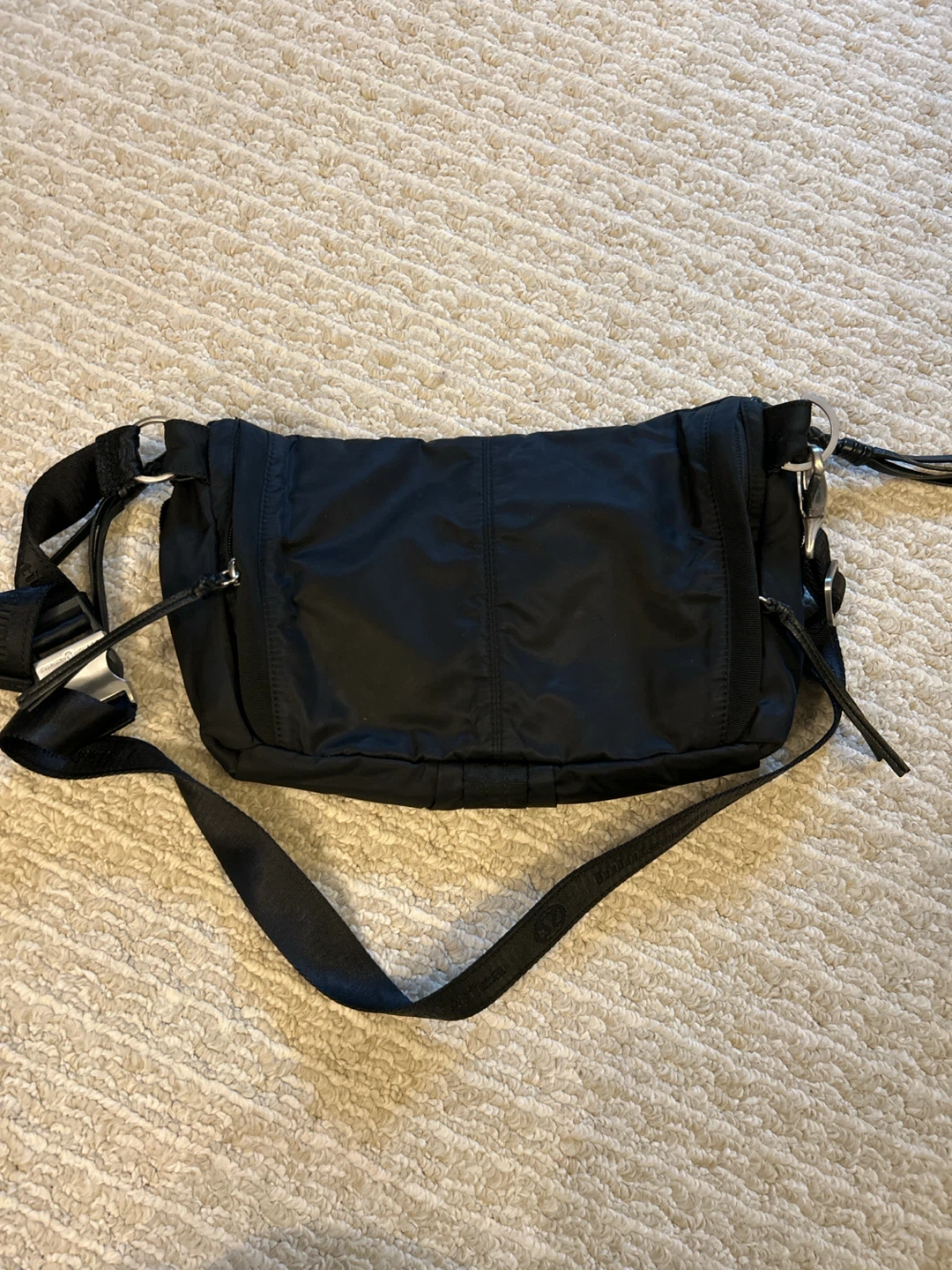 Lululemon Black Crossbody Bag - photo 4