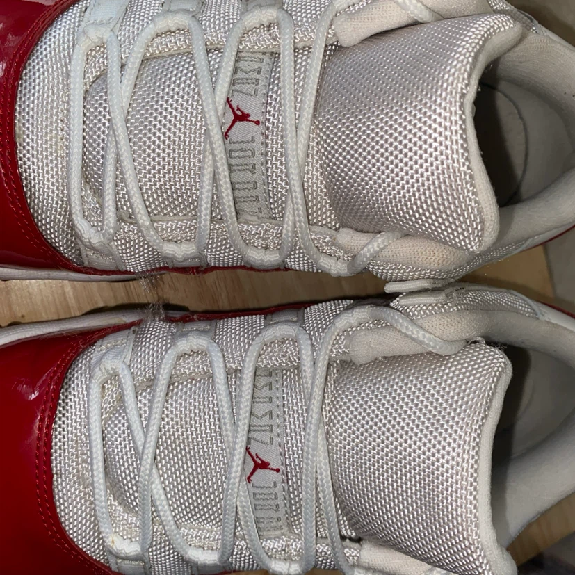 Air Jordan 11 Low White and Red - photo 4