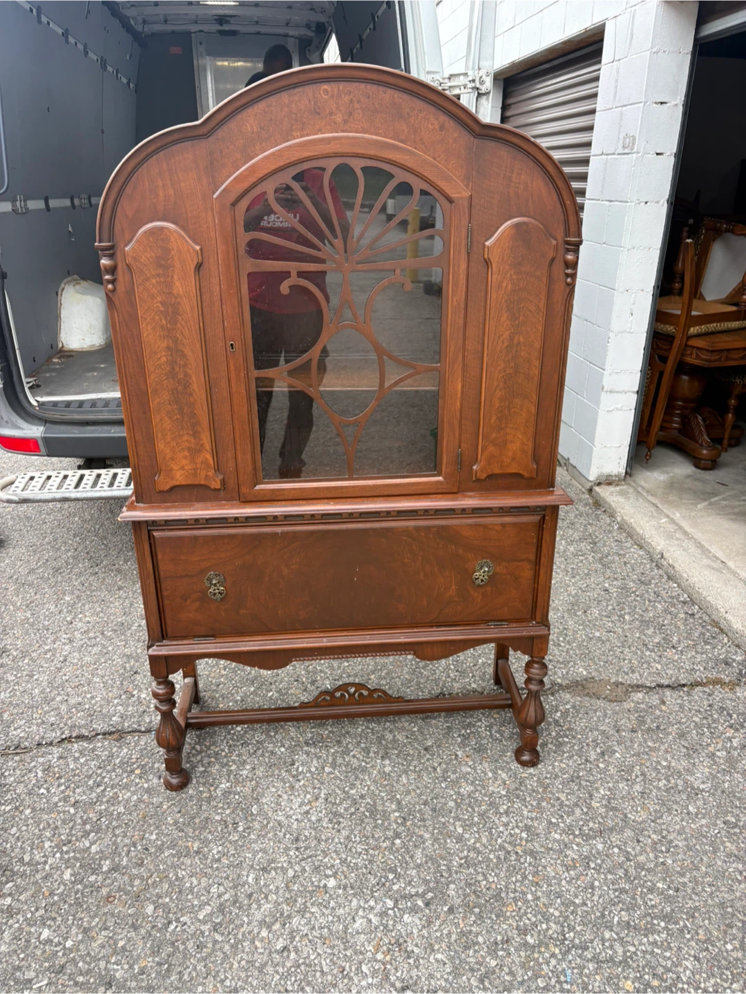 Free delivery antique Vintage Wooden Curio Cabinet - photo 2