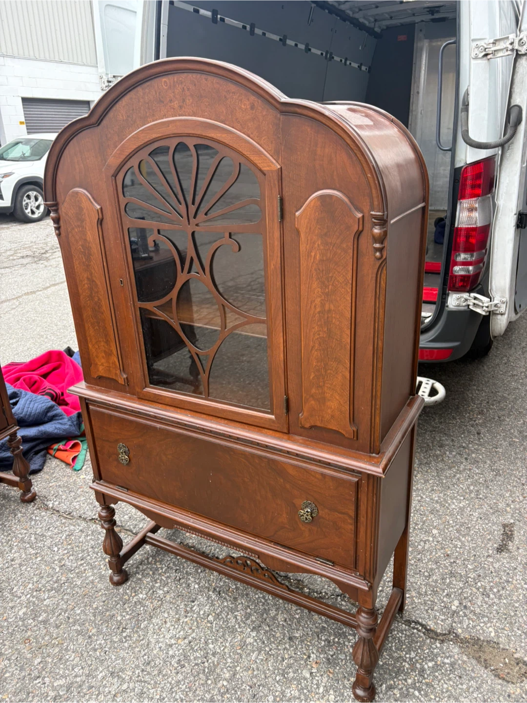 Free delivery antique Vintage Wooden Curio Cabinet - photo 4