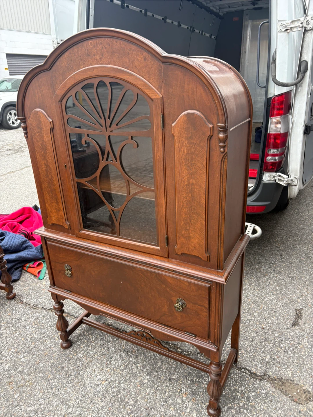 Free delivery antique Vintage Wooden Curio Cabinet - photo 5