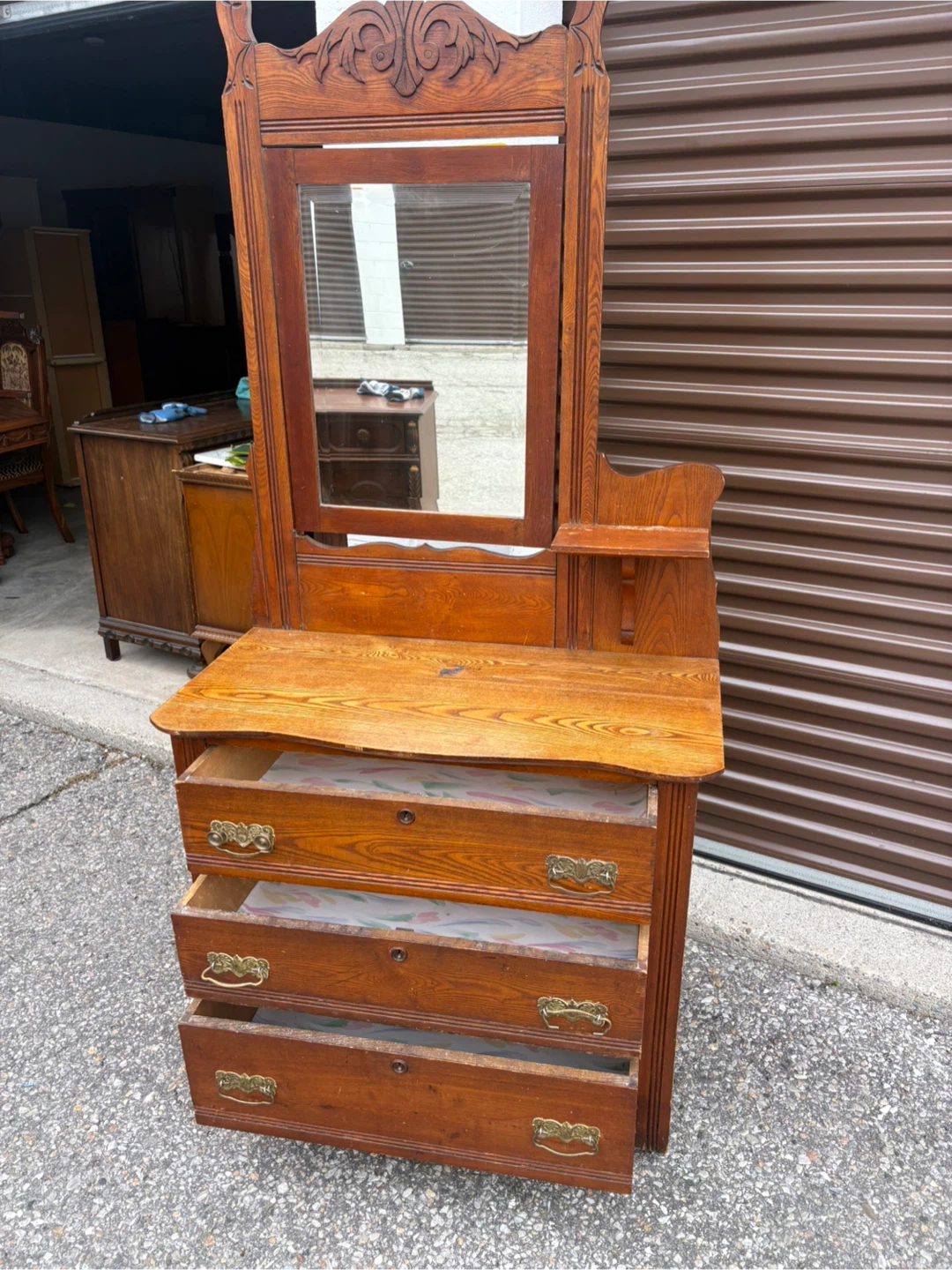Free delivery antique Vintage Oak Dresser with Mirror - photo 2