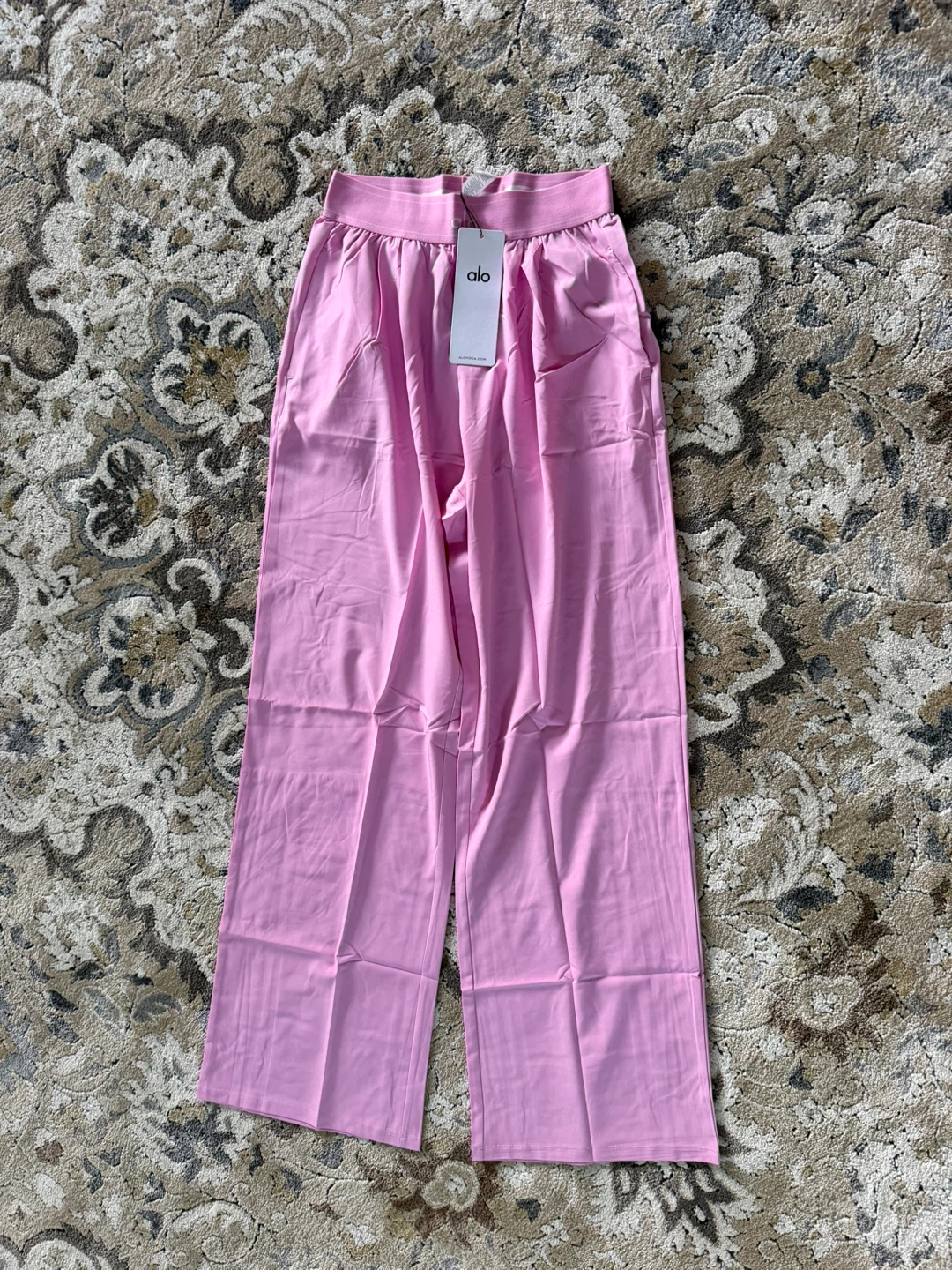 Alo Suit Up Trousers  Regular fit size Medium pink brand new - photo 3