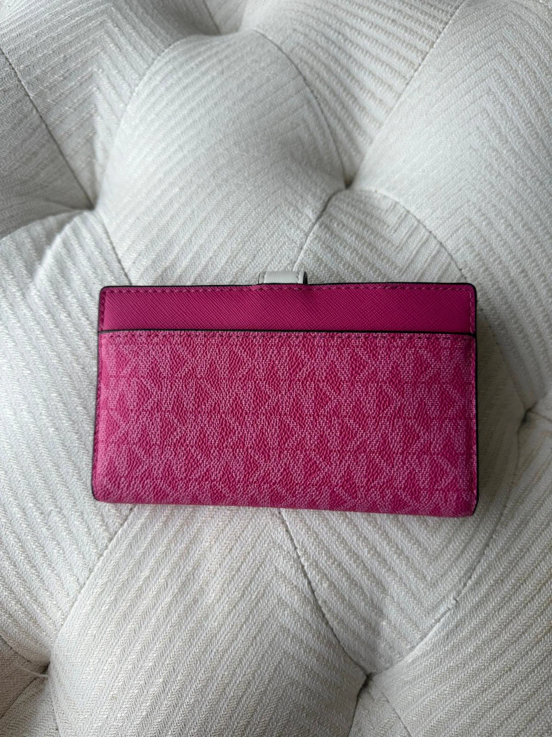 Michael Kors Pink Bi-Fold Wallet - photo 3