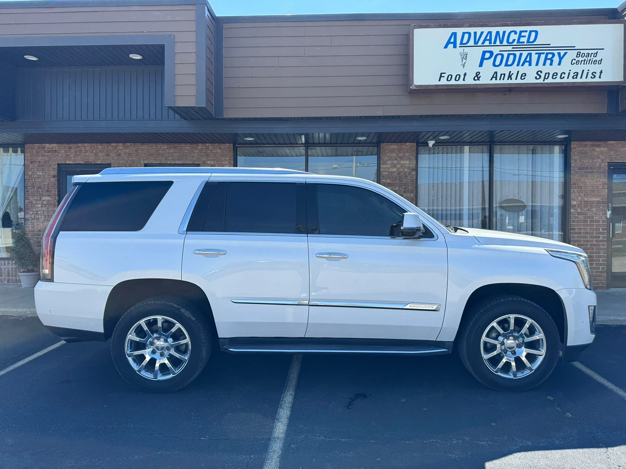 2017 CADILLAC ESCALADE PREMIUM LUXURY 4WD - photo 2