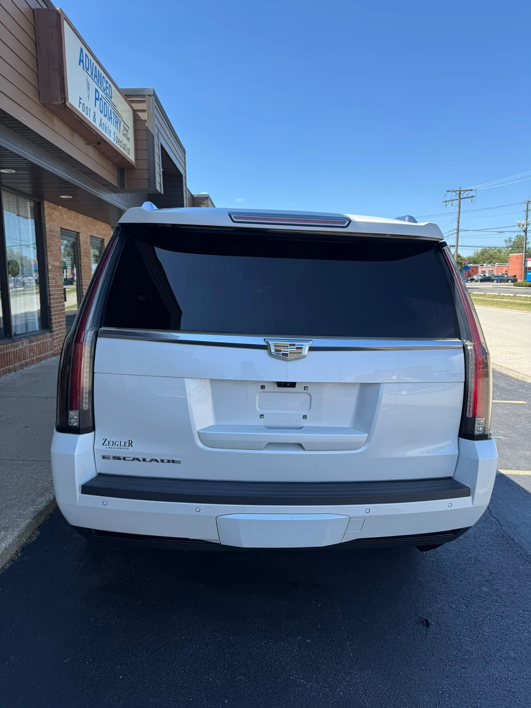 2017 CADILLAC ESCALADE PREMIUM LUXURY 4WD - photo 4