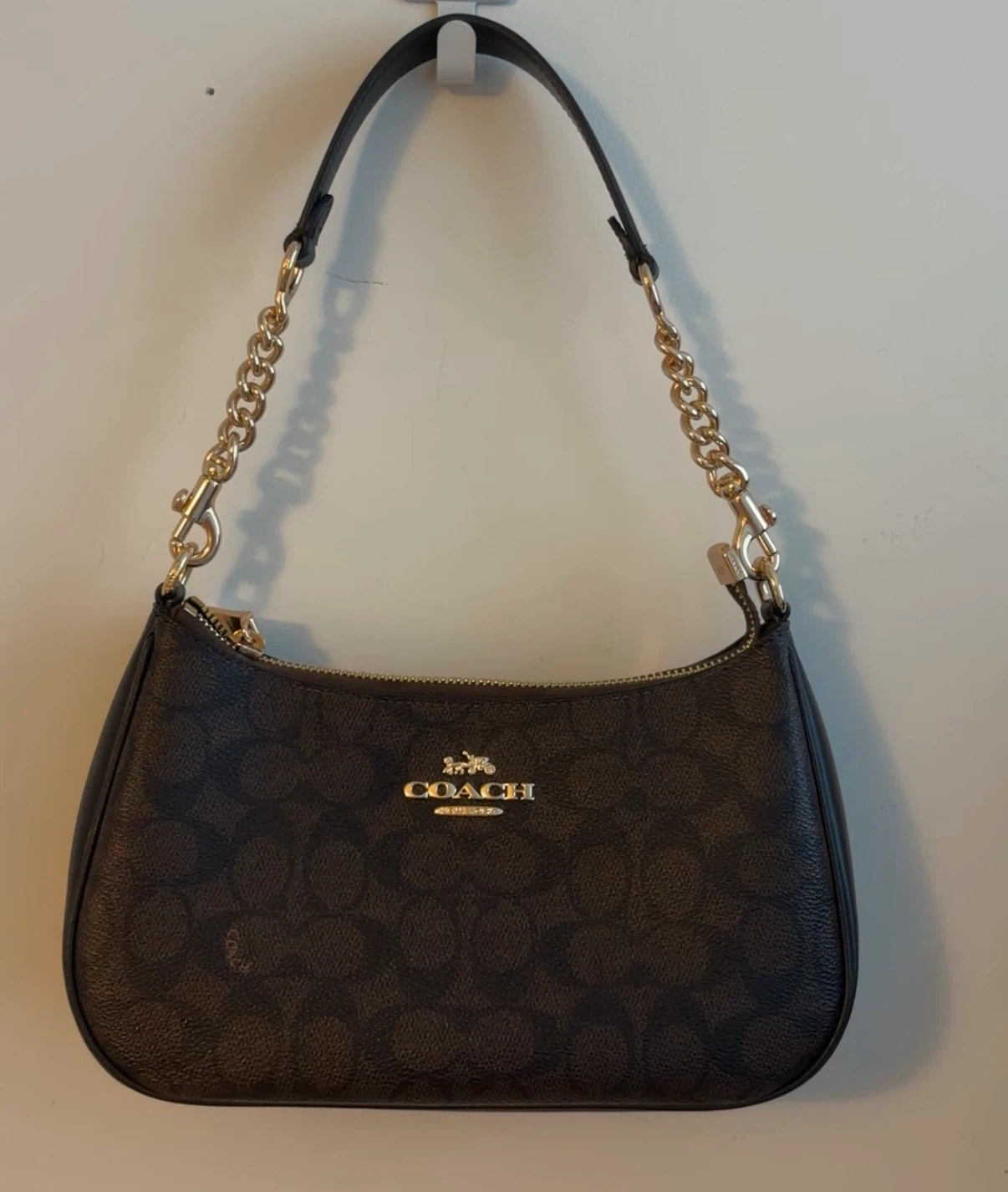 Coach Signature Shoulder Bag