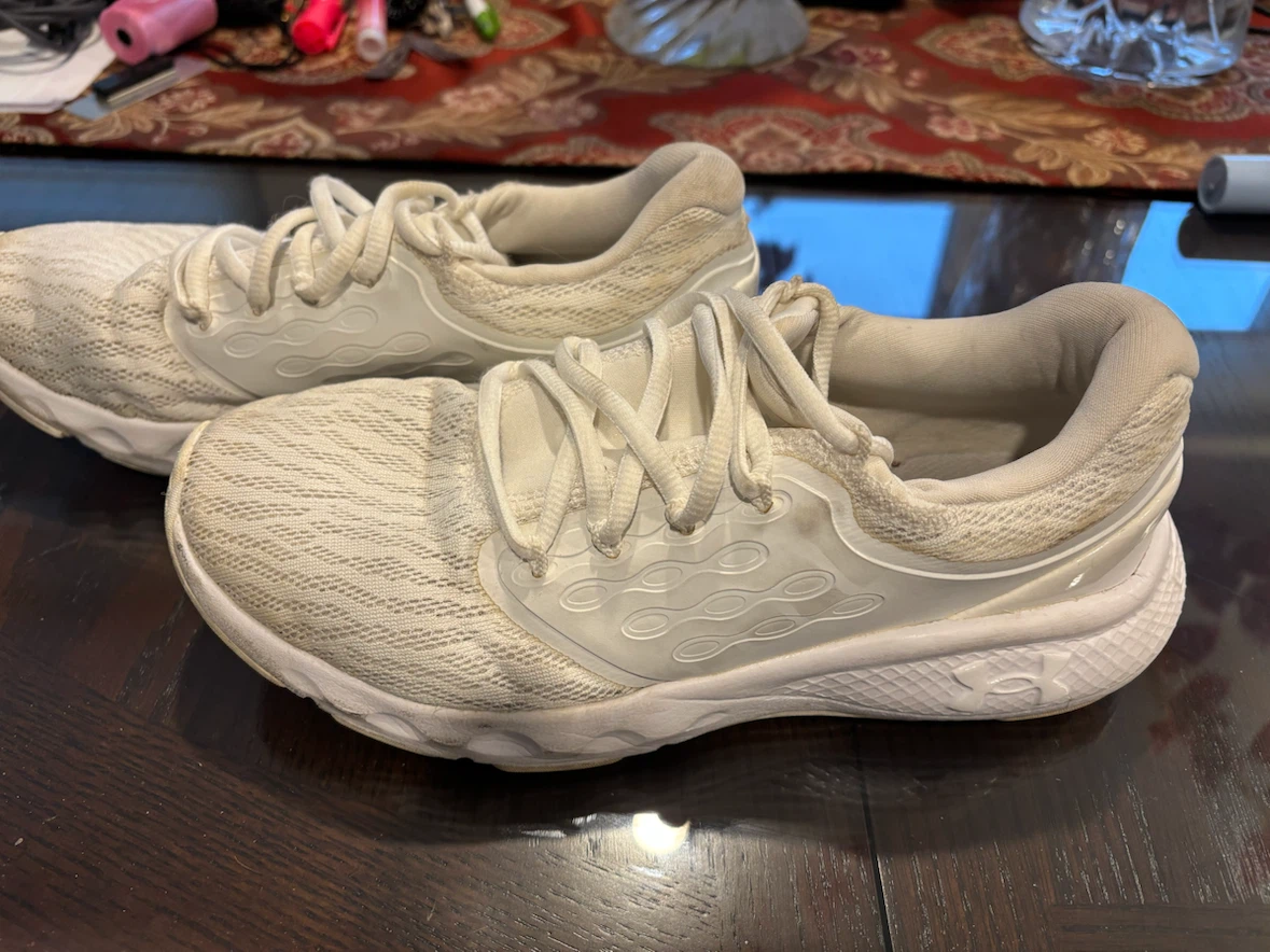 Under Armour White Running Shoes size 7 - photo 4