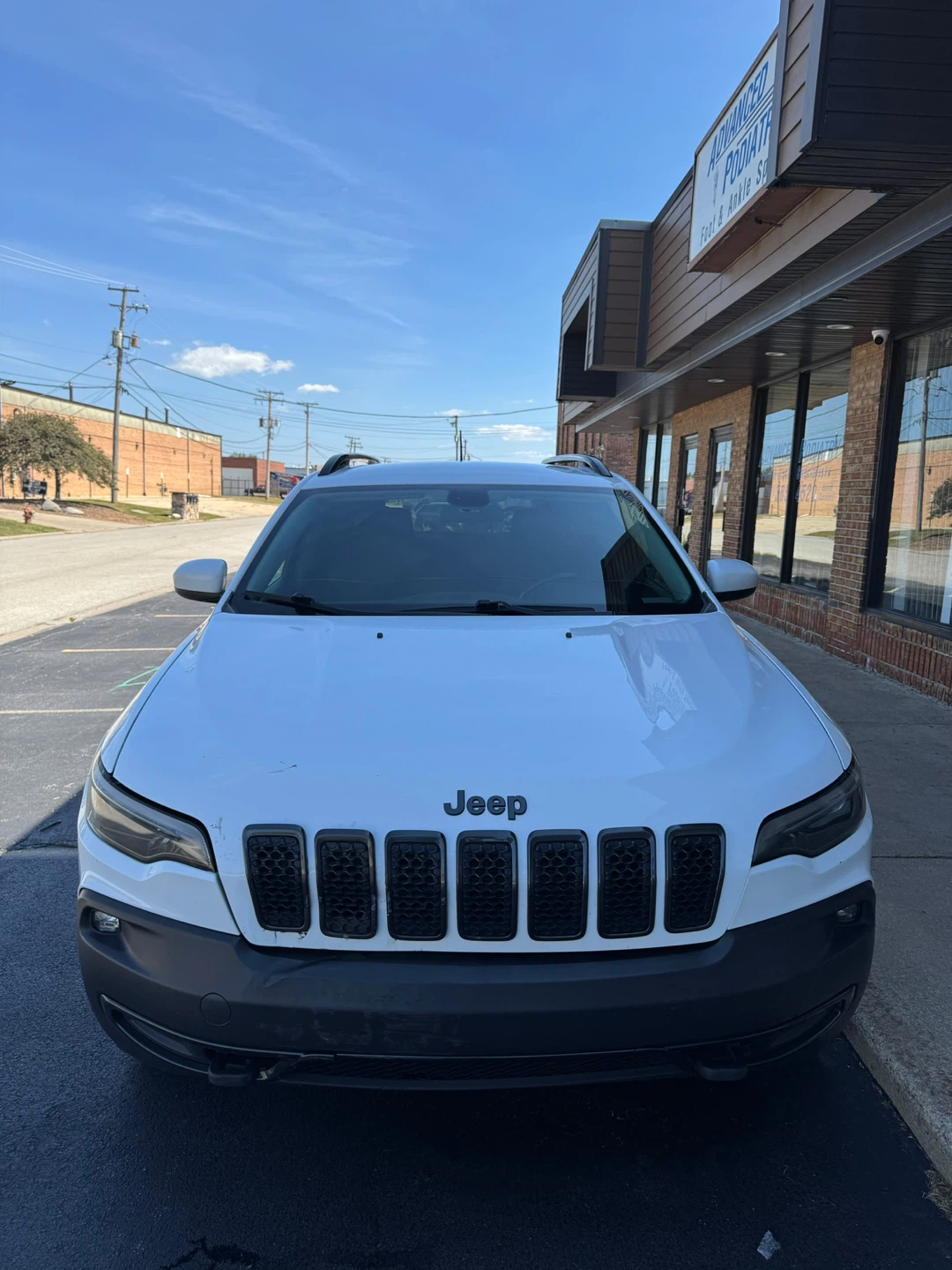 2019 JEEP CHEROKEE UPLAND 4WD — CLEAN TITLE