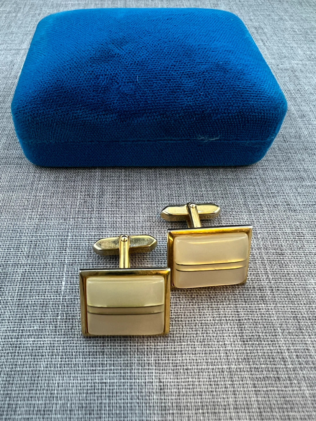 Vintage Mid-Century Gold Tone Square Cufflinks - photo 5
