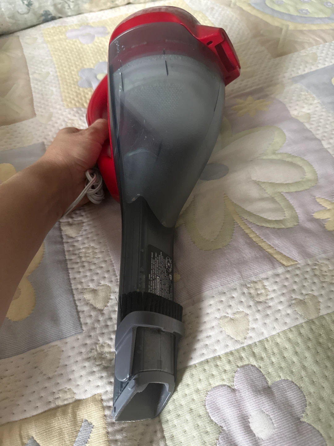 Black + Decker Lithium Handheld Vacuum - photo 2