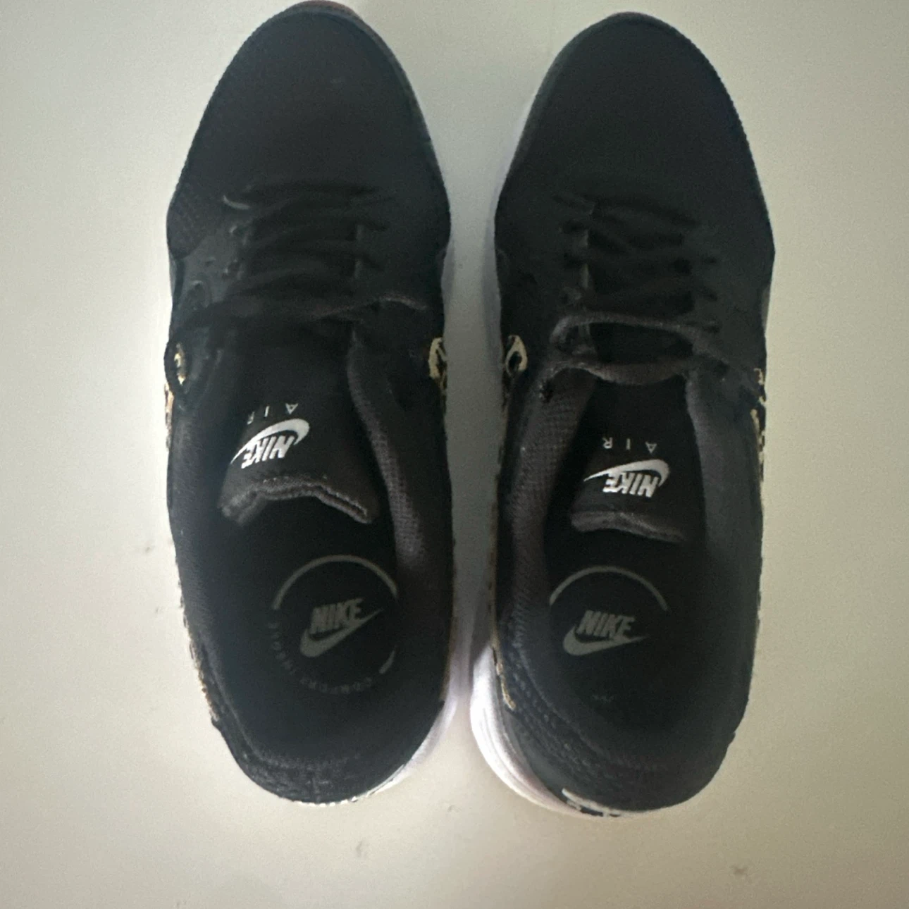 Nike Air women’s size 6 - photo 4