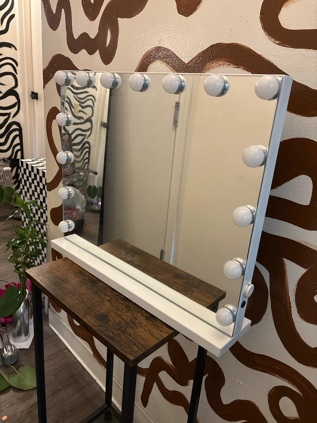 Hollywood Style LED Lighted Vanity Mirror - photo 2