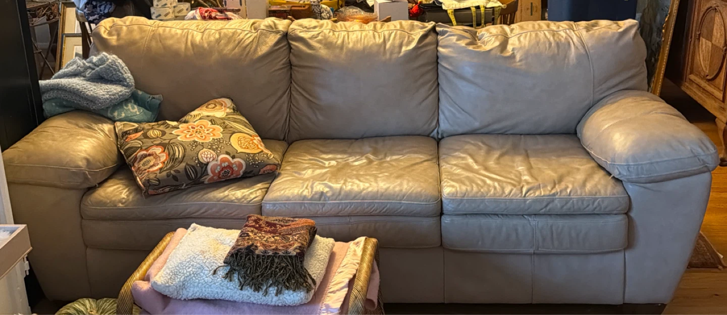 Cream colored Italian leather sofa - photo 5