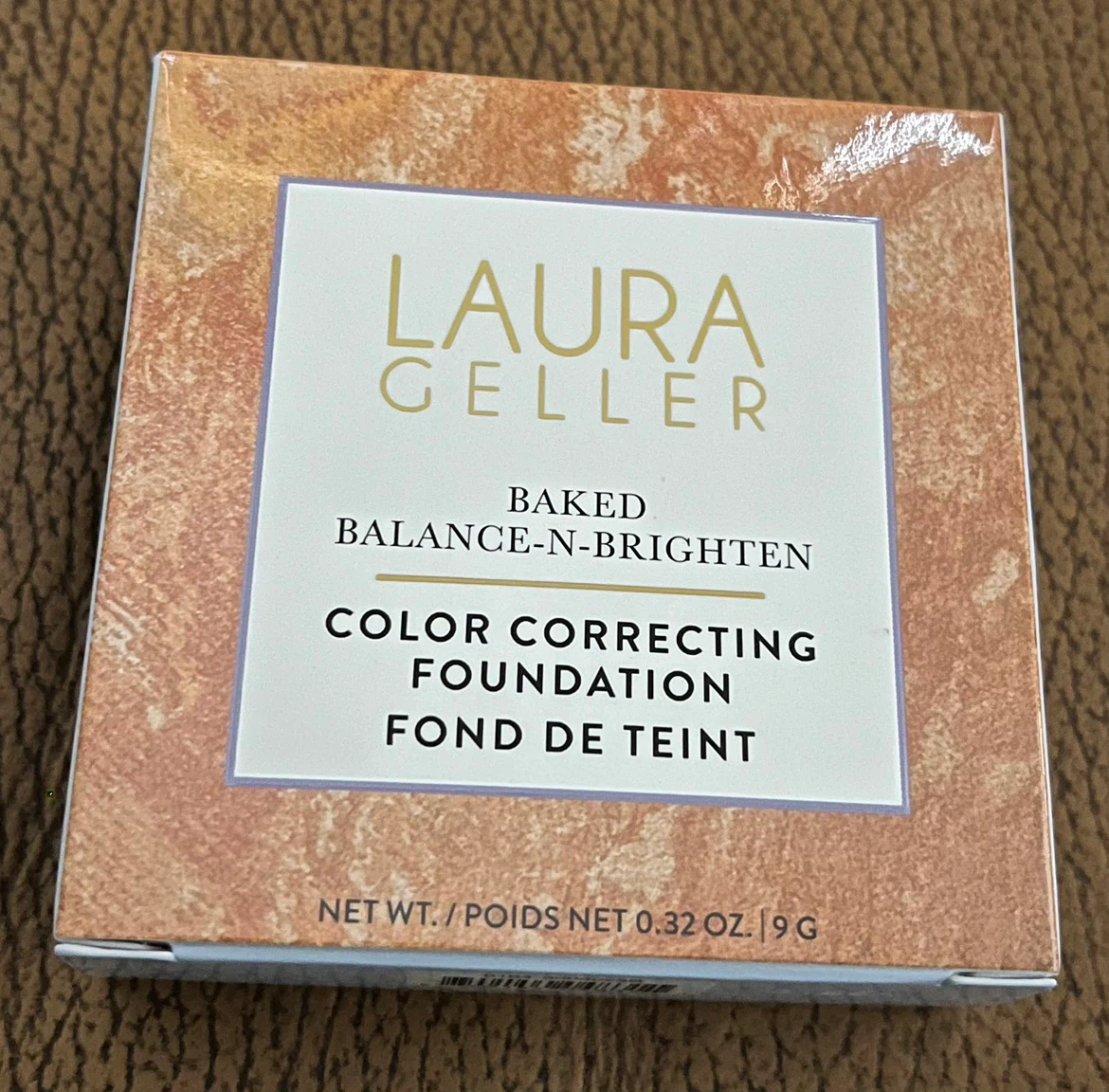 Laura Geller Baked Balance-N-Brighten Foundation - Light
