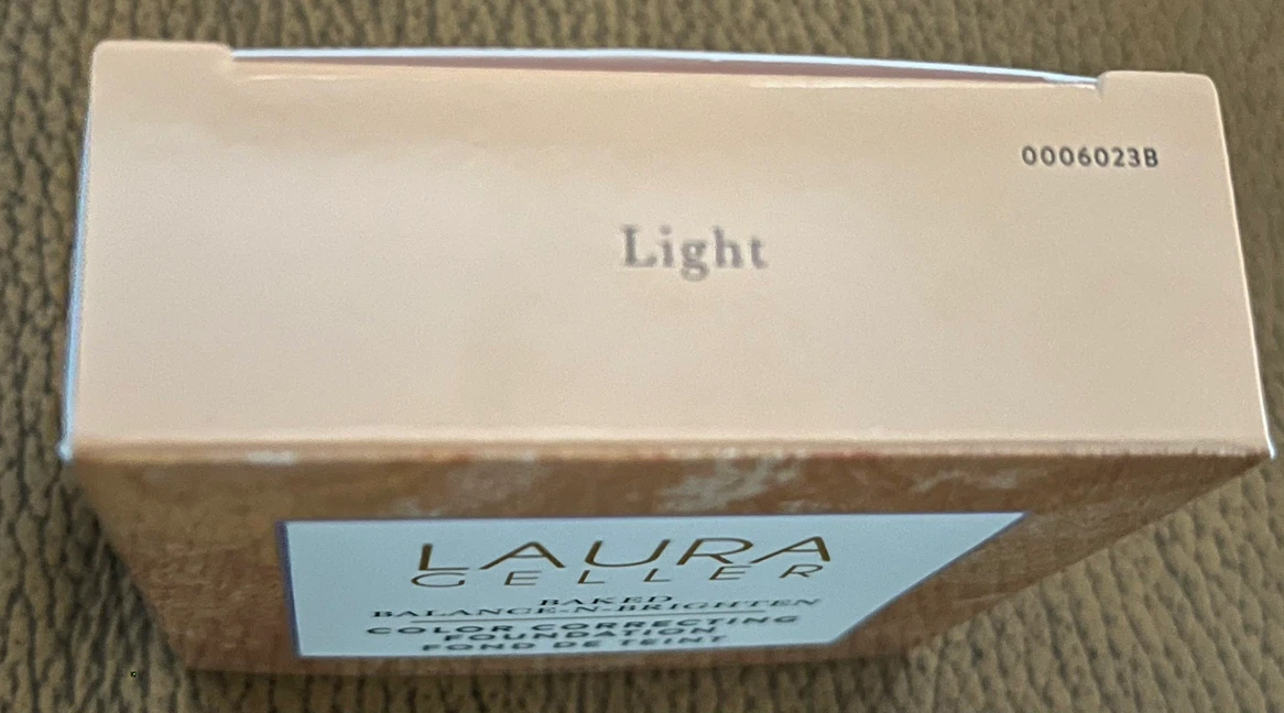 Laura Geller Baked Balance-N-Brighten Foundation - Light - photo 2