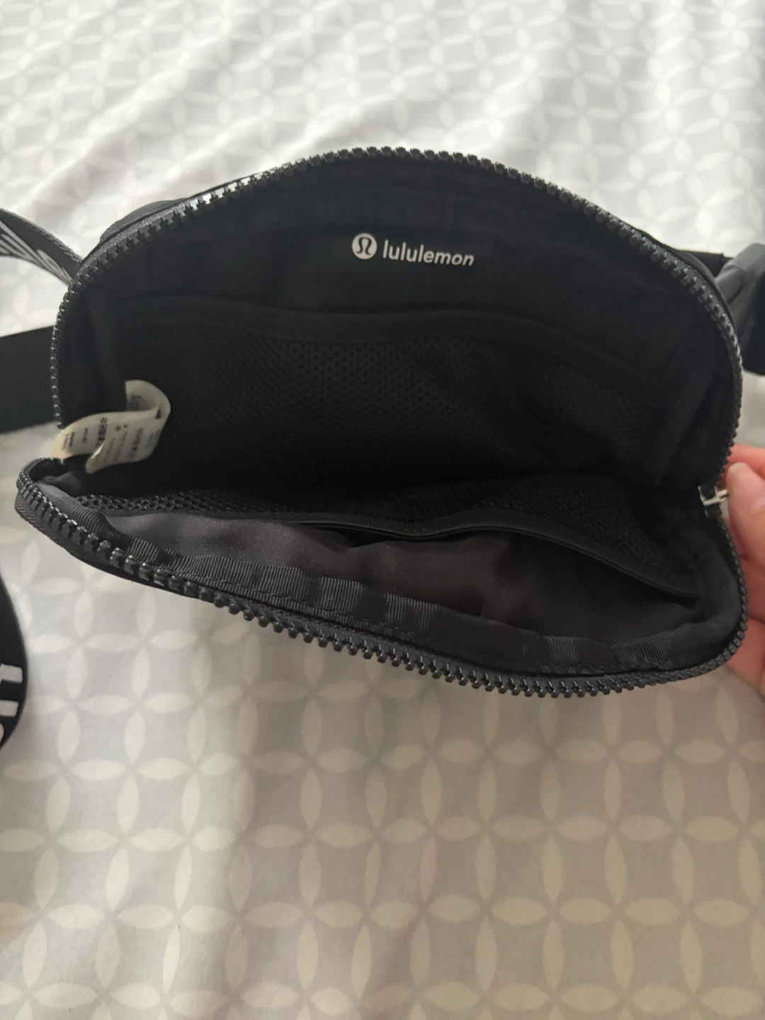 Lululemon Belt Bag in Black - photo 2