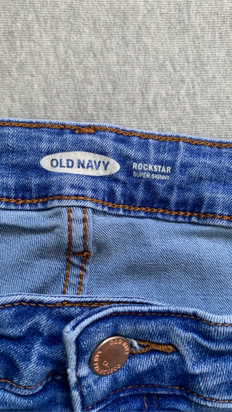 Old Navy Rockstar Super Skinny Jeans - Size 18 - photo 3
