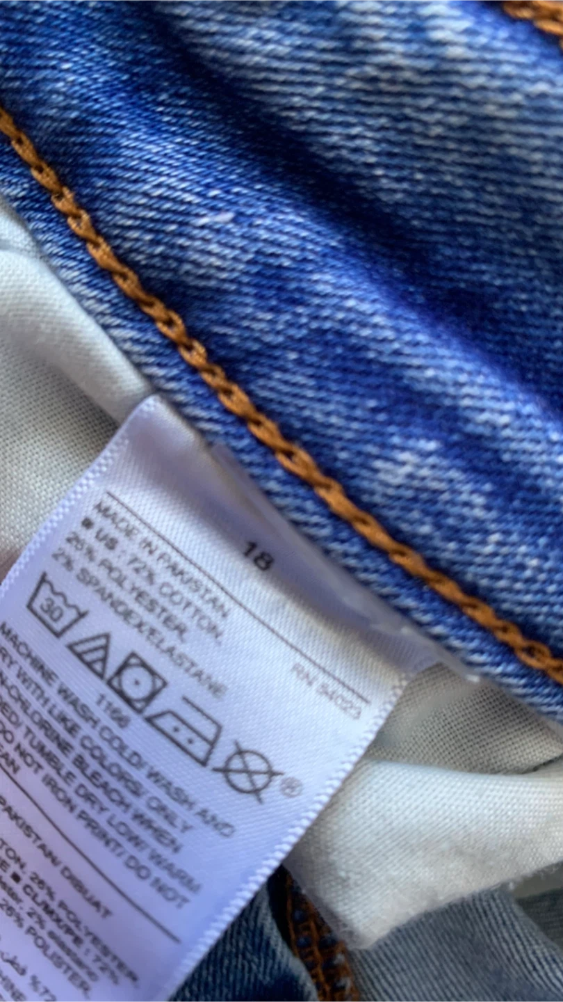 Old Navy Rockstar Super Skinny Jeans - Size 18 - photo 4