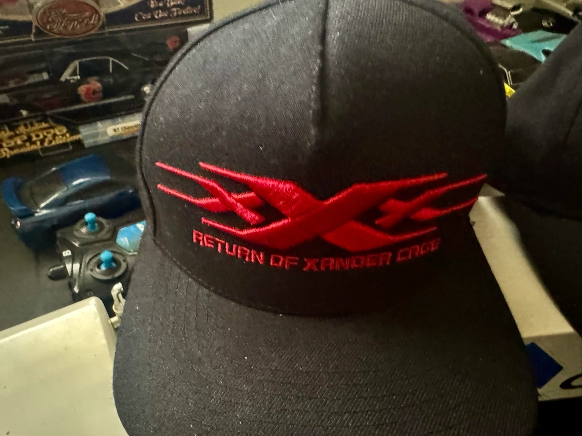2 Collectable Snap Back Ballcaps - photo 3