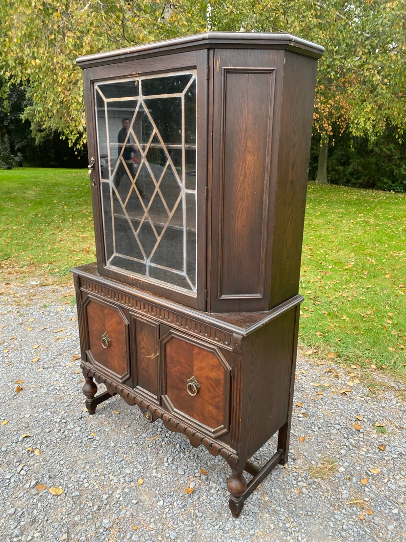 Vintage Walnut Gibbard China Cabinet / Hutch (CAN DELIVER) - photo 4