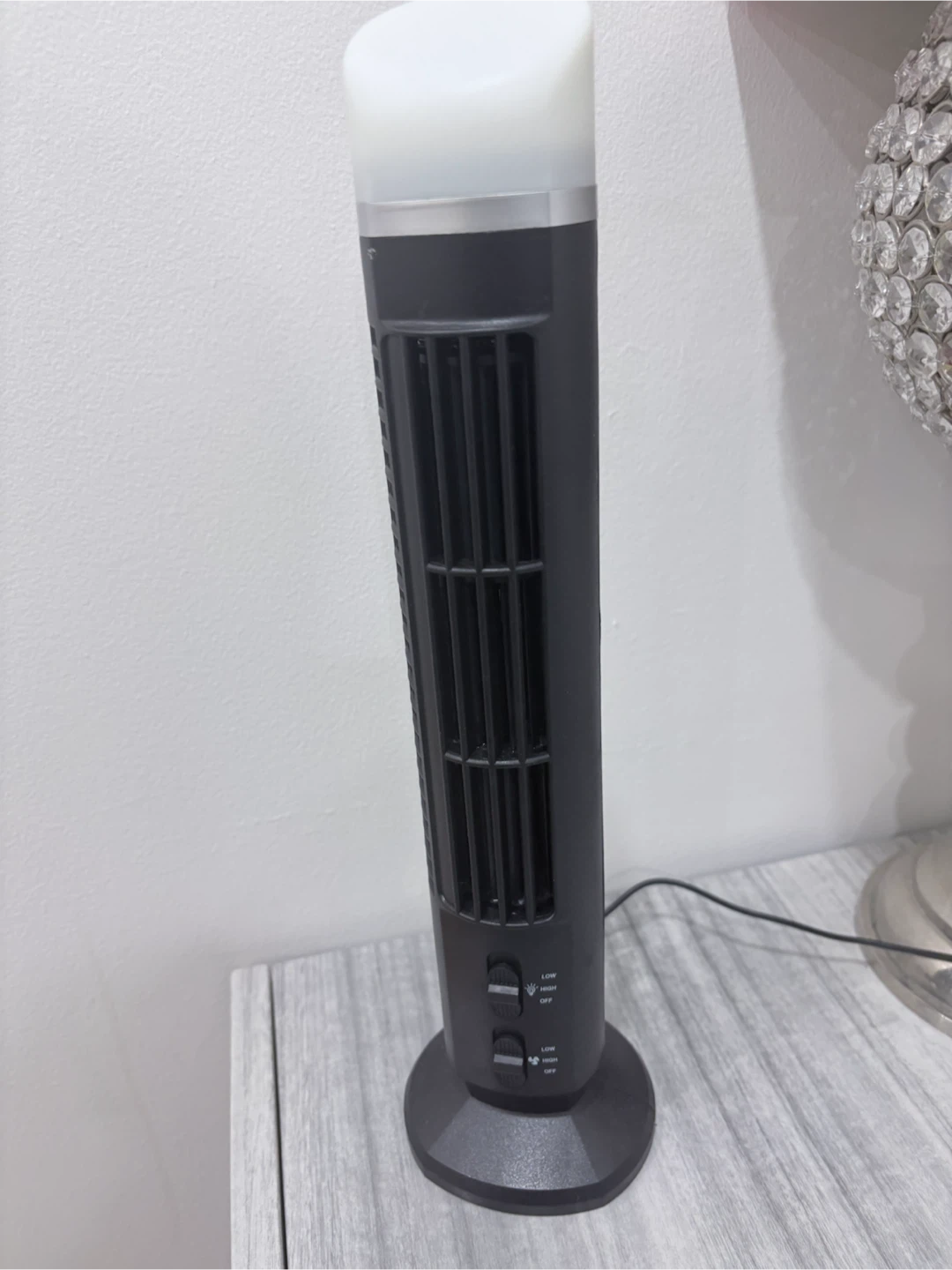 USB-powered mini tower fan
