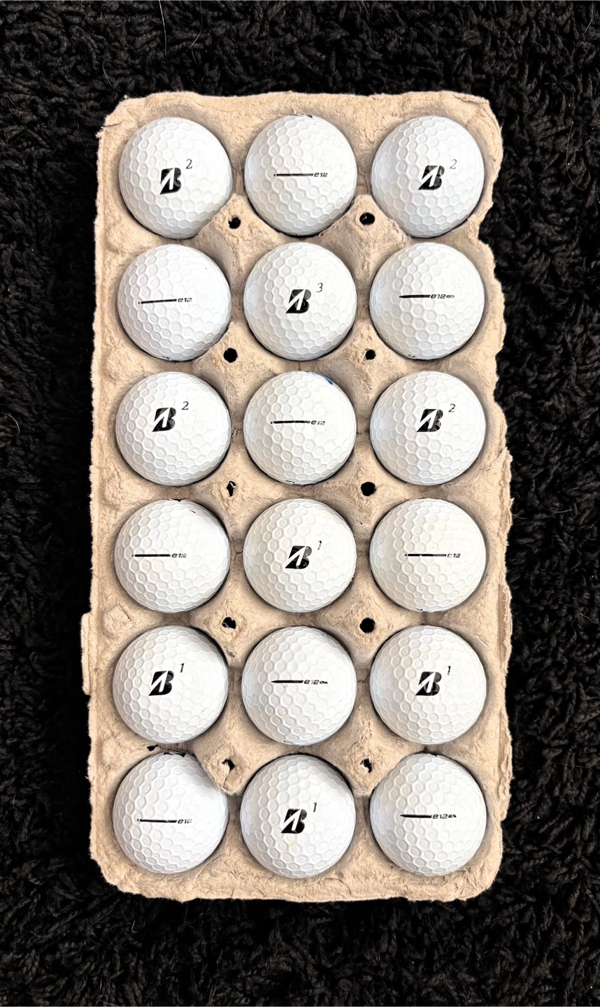 18 Bridgestone E12 Golf Balls - photo 2