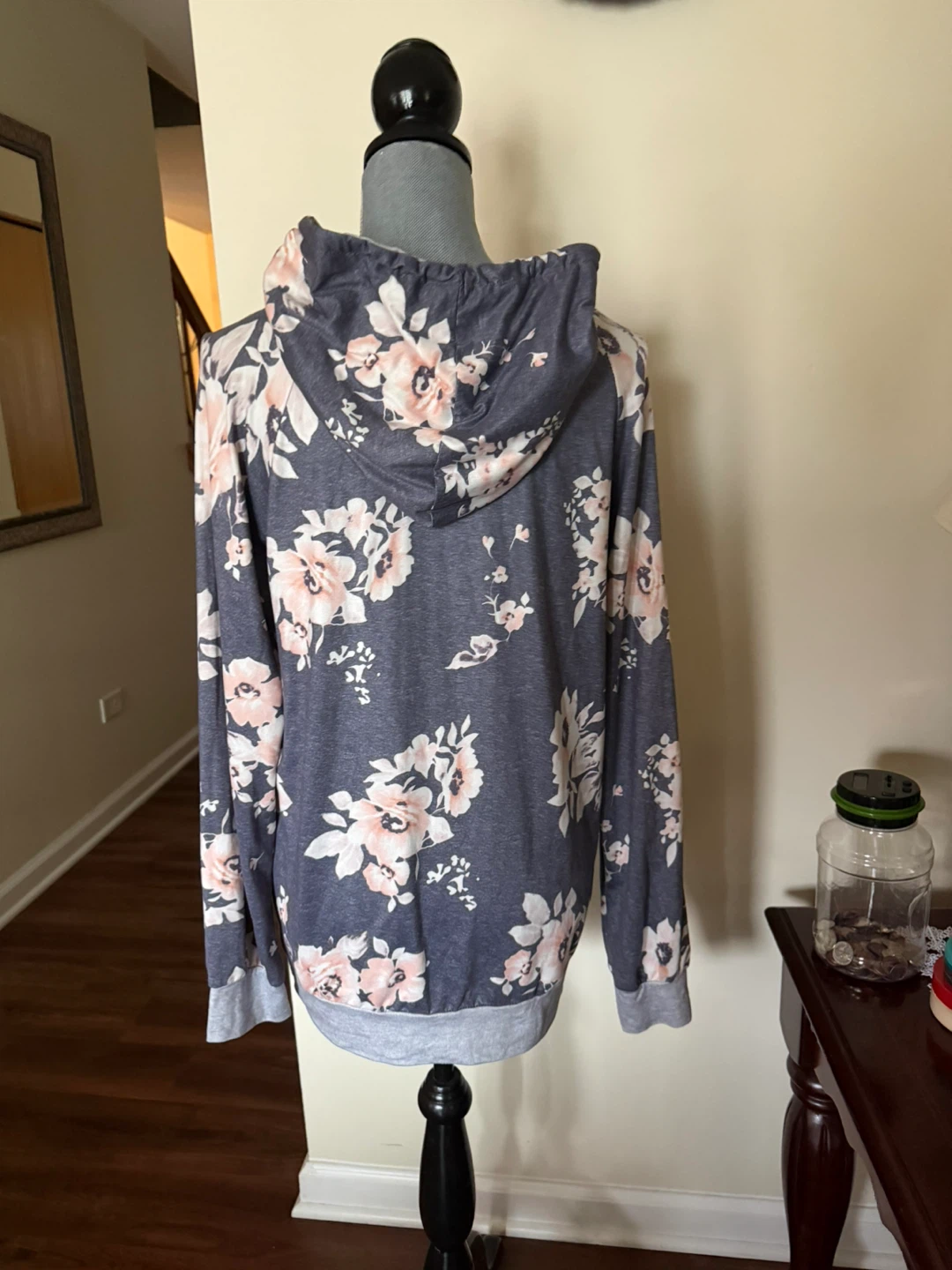 Floral Print Hooded Sweatshirt Size Large - photo 3