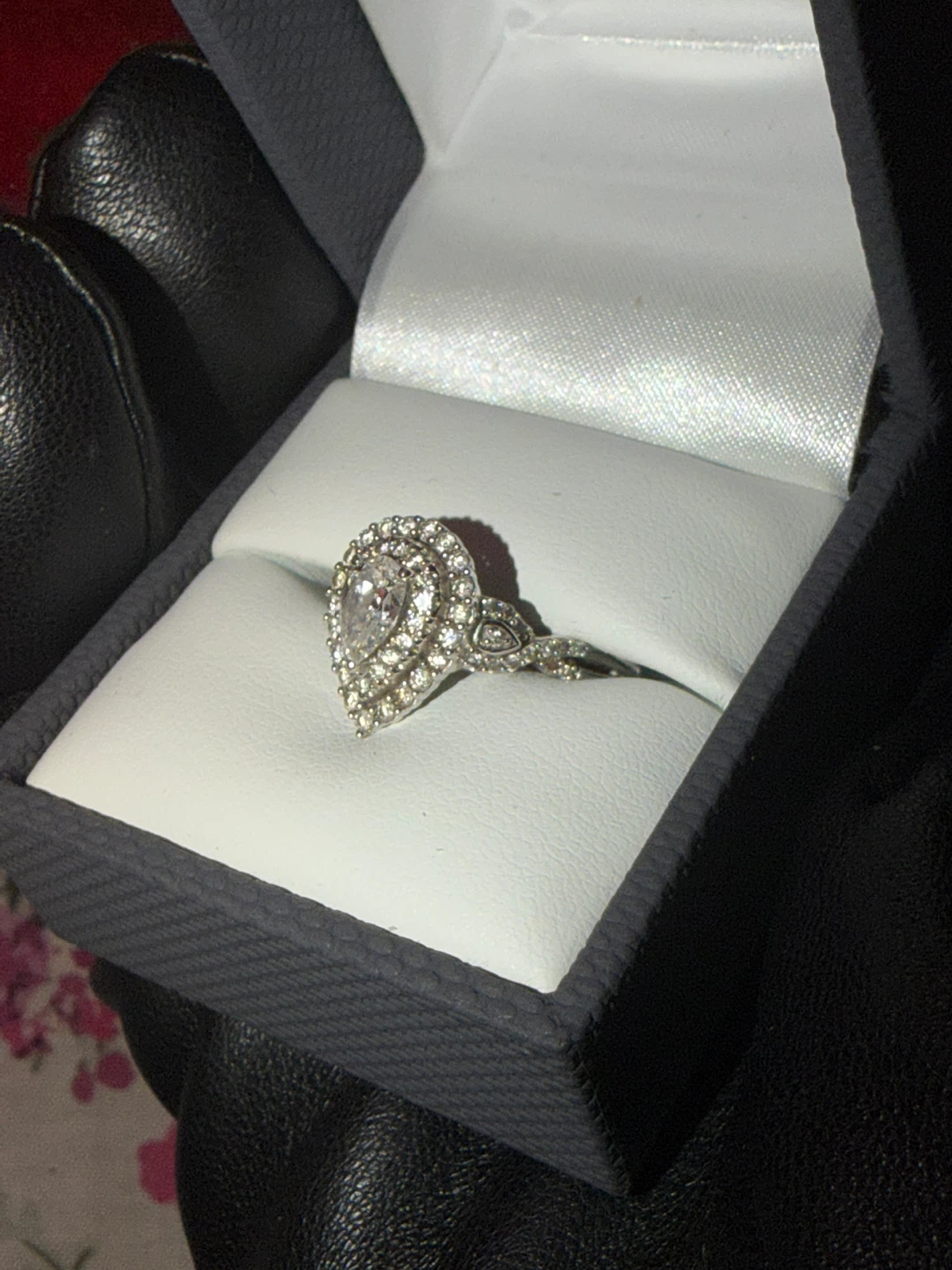 1 CT Lab Grown Diamond Pear Halo Ring in 10K White Gold 💍 - photo 3
