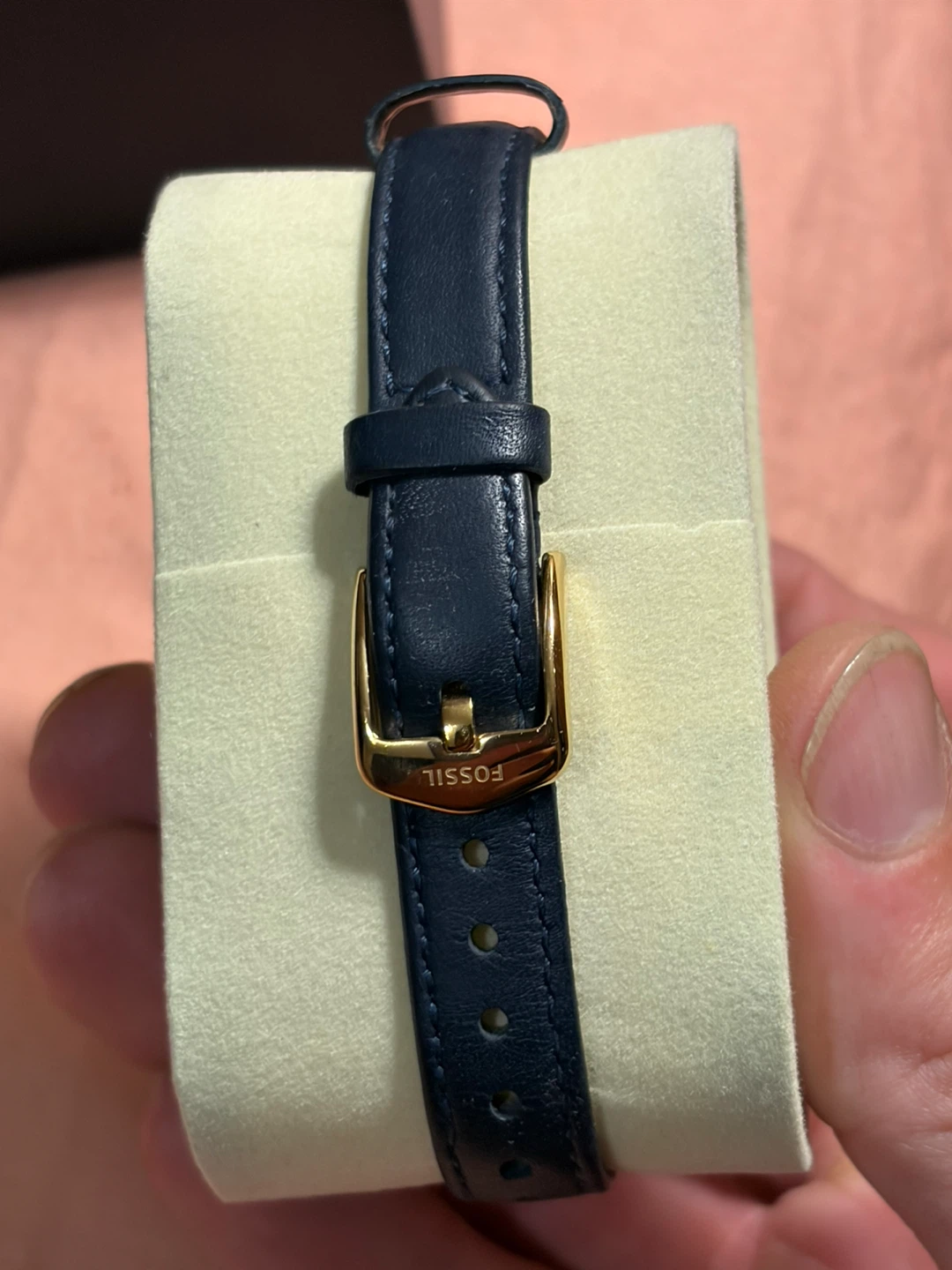 Fossil Jacquline gold case, navy strap & textured dial - photo 2