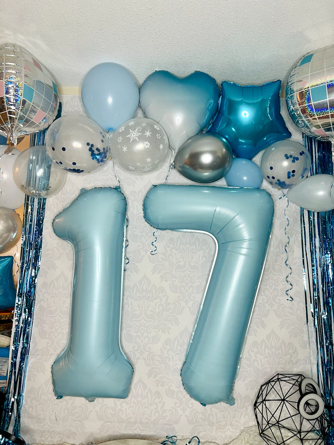 Blue and silver birthday balloon set - photo 2
