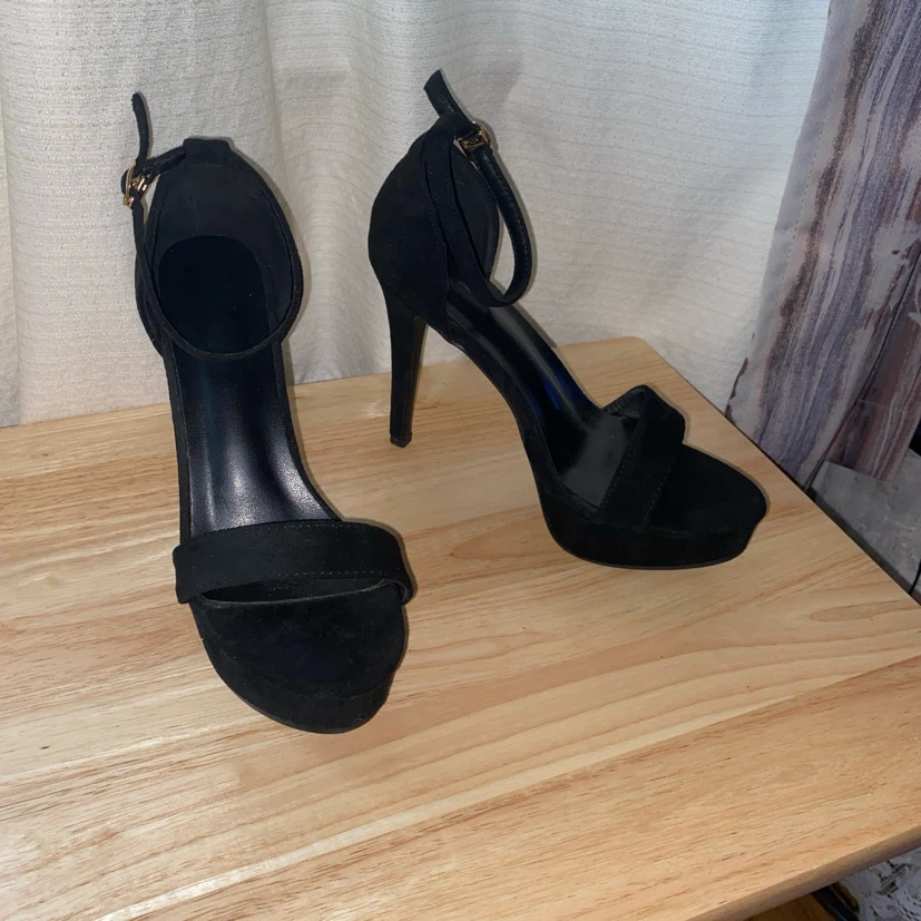 Black Suede Ankle Strap Platform Heels - photo 5