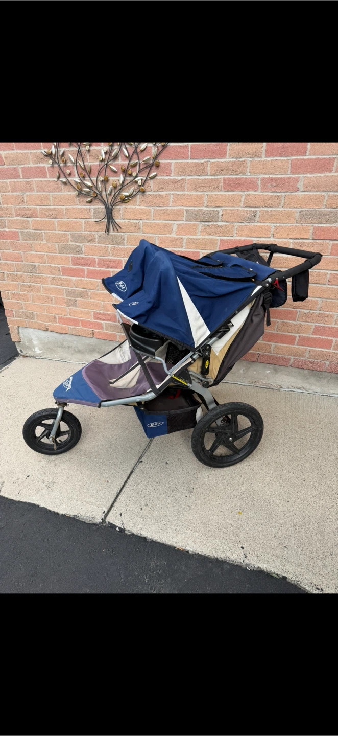 BOB Double Jogging/Running Stroller - photo 2