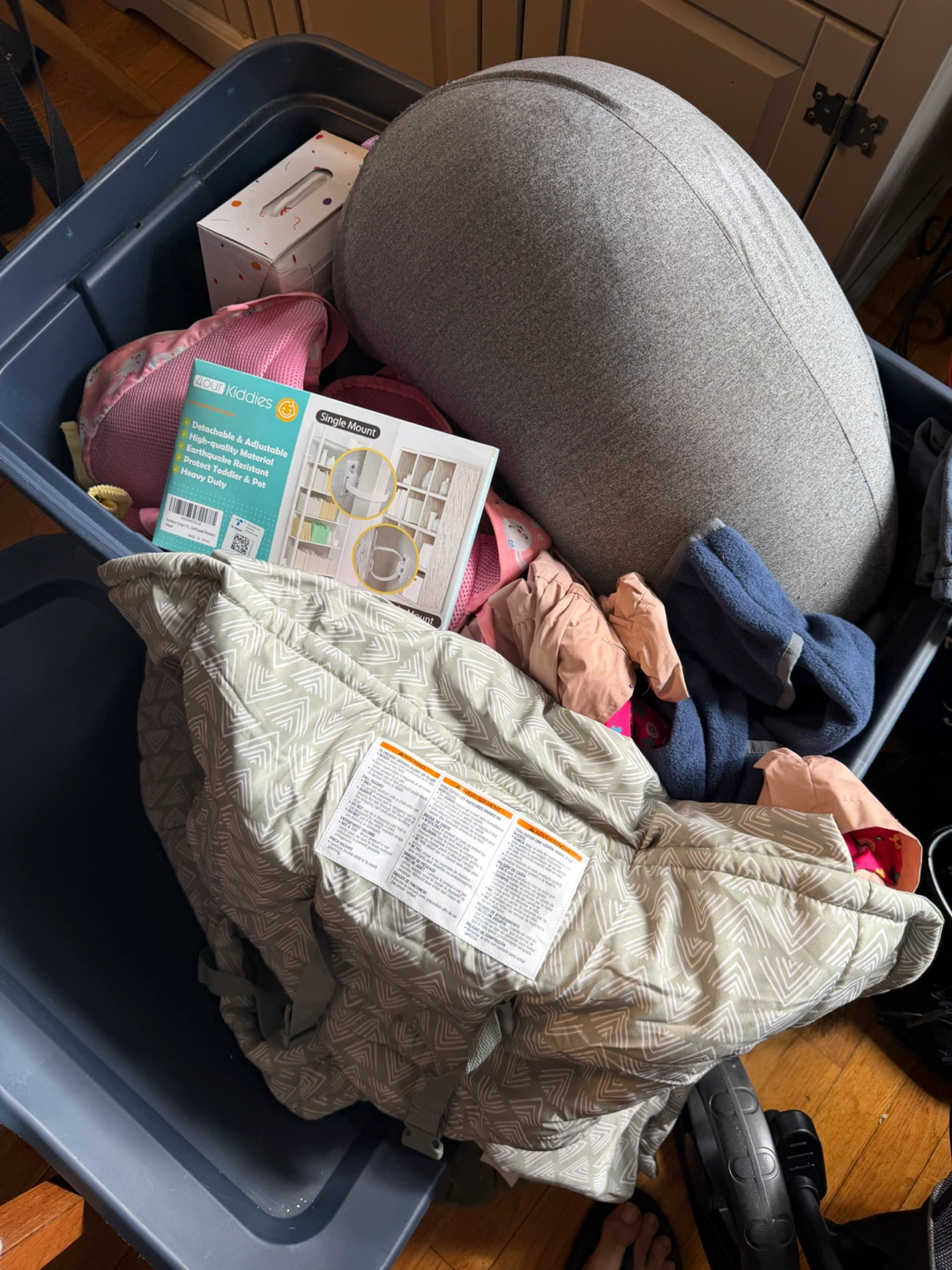 Various baby, toddler and maternity items - photo 2