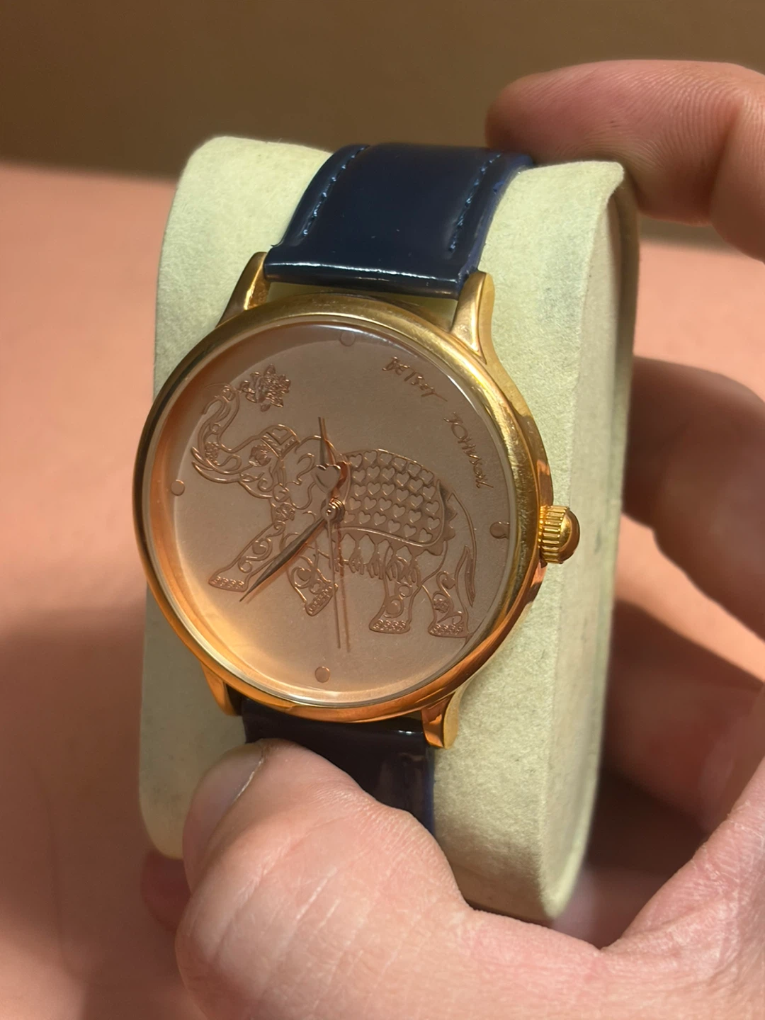 Betsey Johnson Henna Elephant wristwatch - photo 3