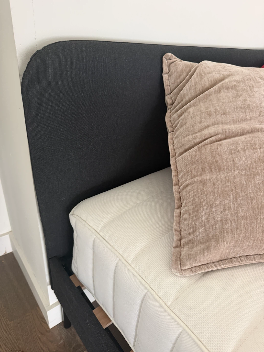 Upholstered Queen Bed Frame with Mattress. From Ikea - photo 2
