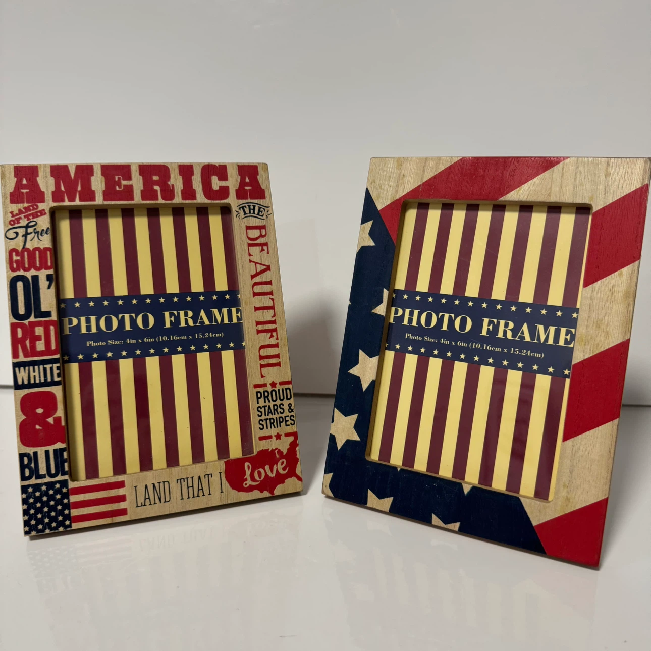 Set of 2 Americana Wooden Photo Frames 4X6