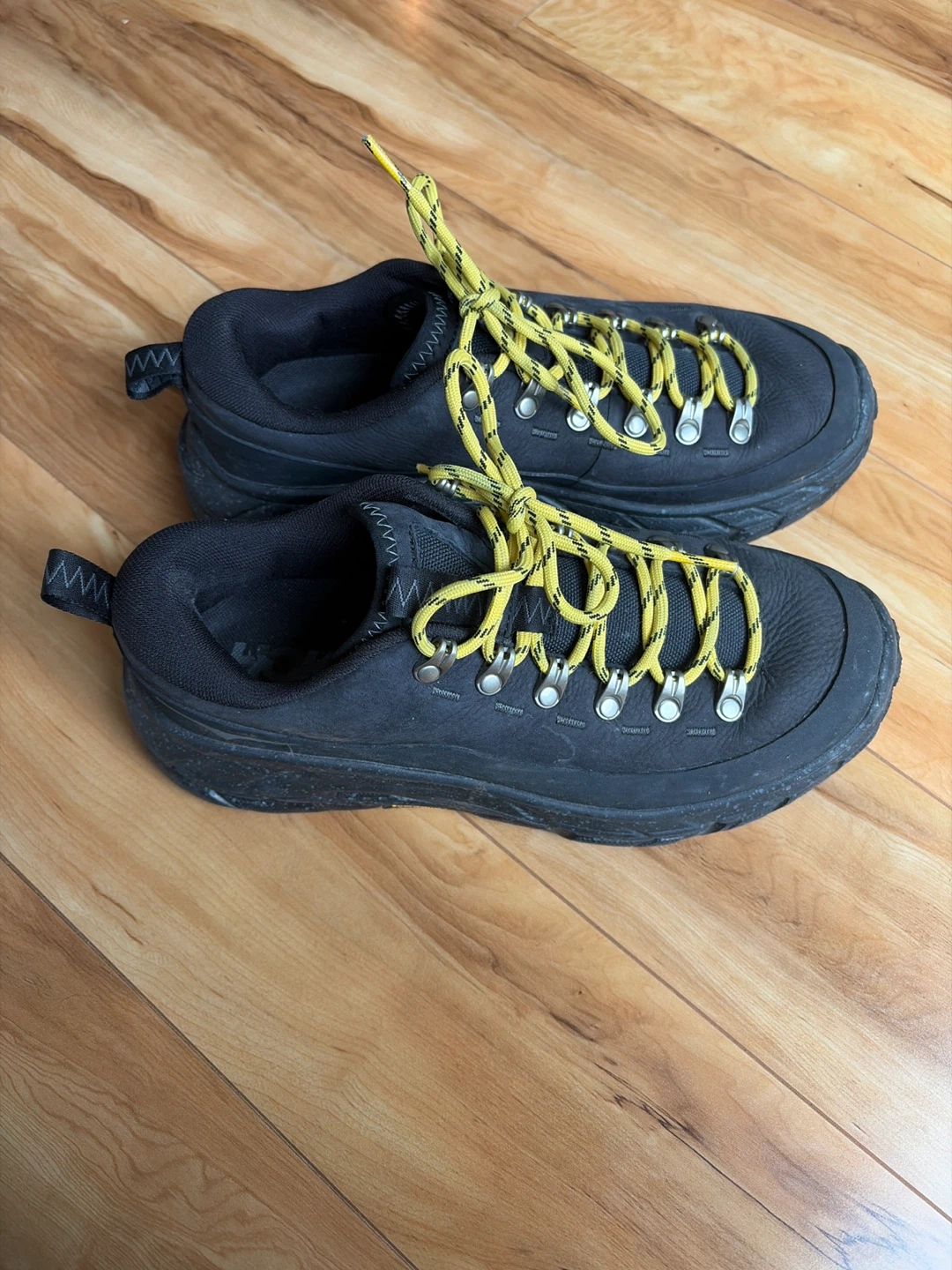 Hoka Anacapa Low Hiking Shoes