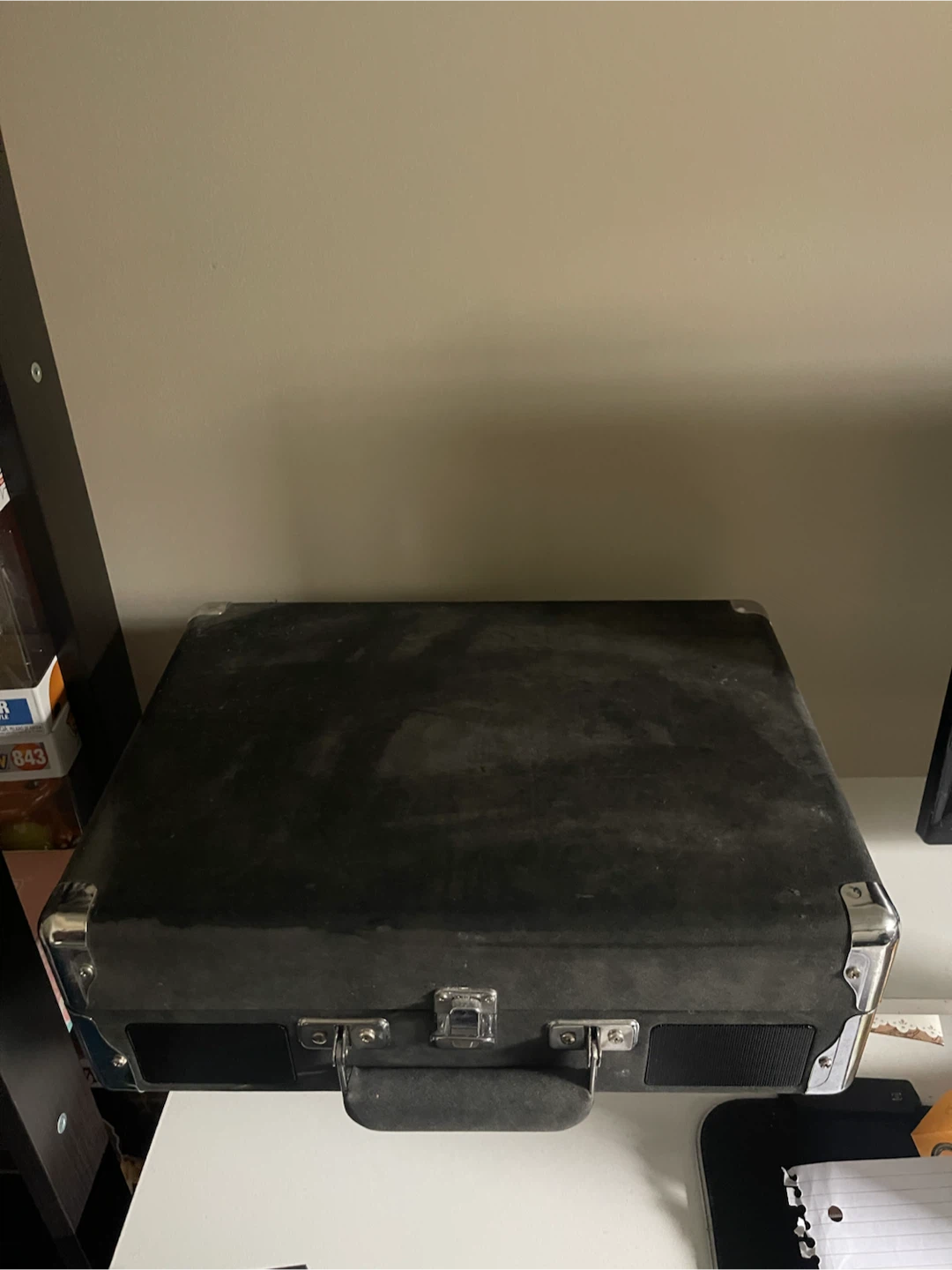 Victrola Suitcase Record Player with Discwasher Kit - photo 2