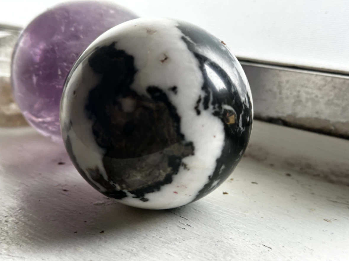 Vintage Amethyst & Zebra Jasper Crystal Sphere Duo - photo 2