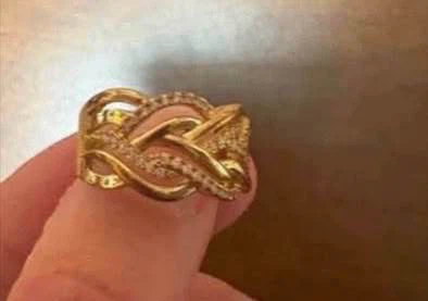 Ring (Never worn) (Size 7)(Giving away for Free) - photo 2
