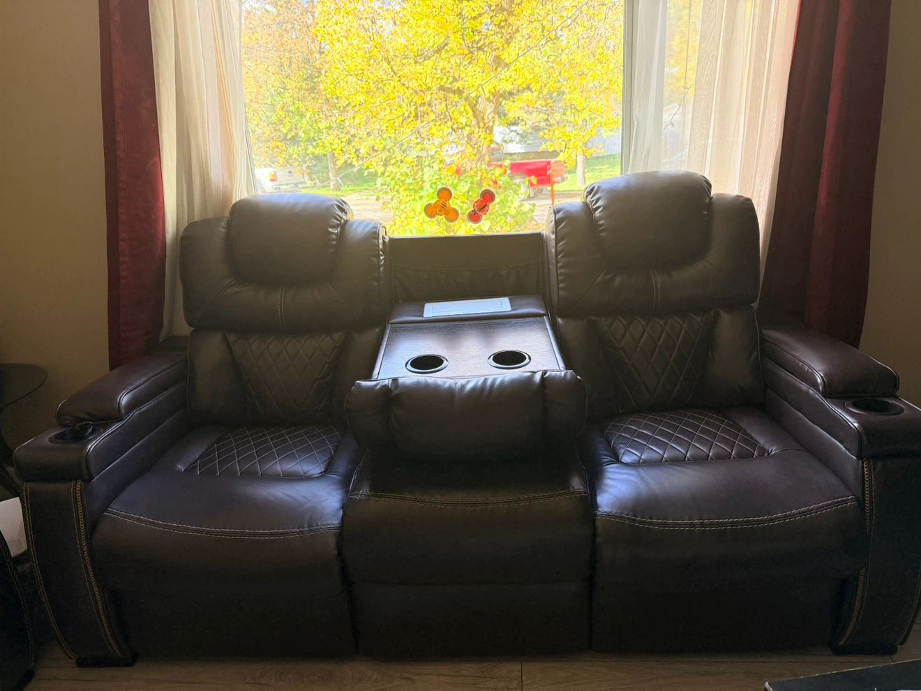 Sofa couch recliner - photo 2
