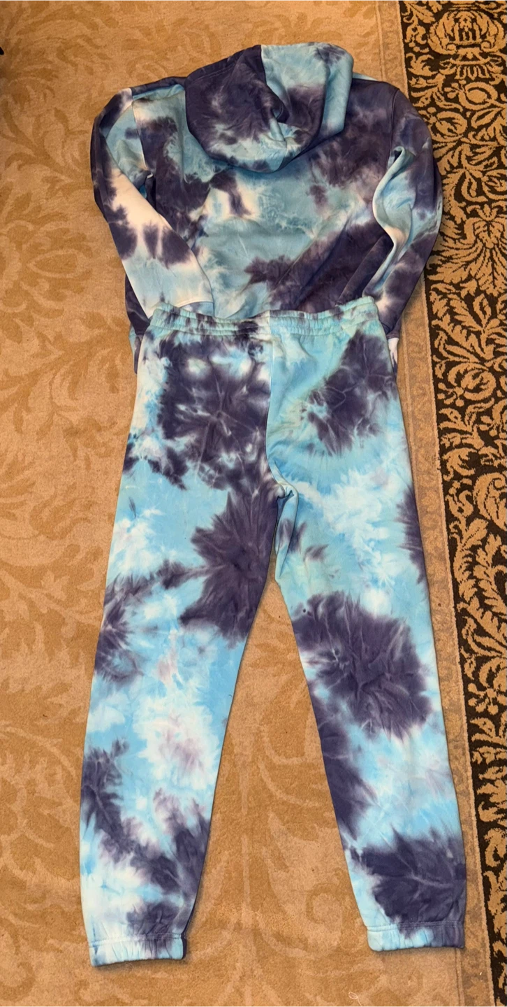 Urban Planet Tie-dye Hoodie and Jogger Set - photo 2