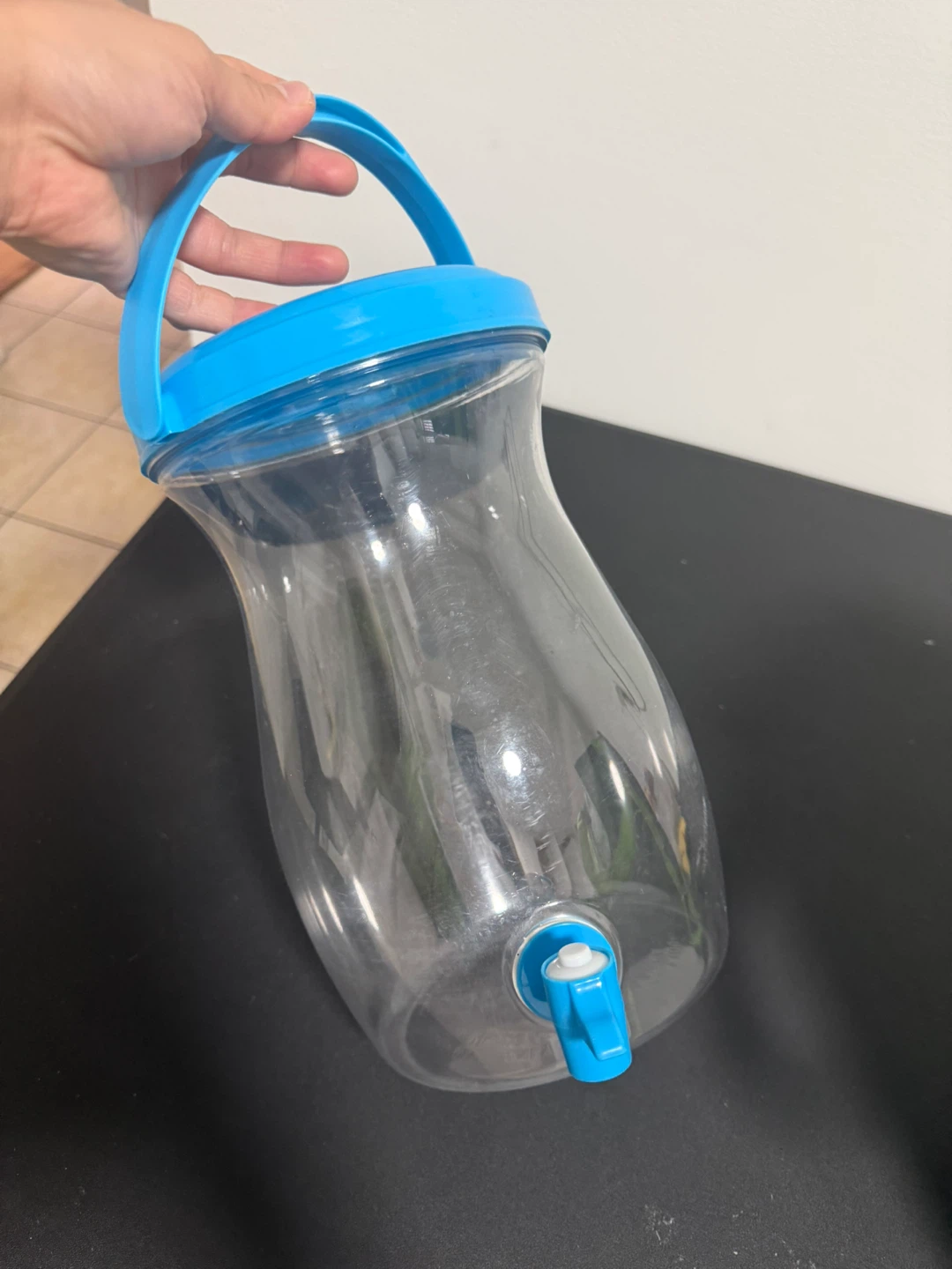 Clear Plastic Beverage Dispenser with Ice Core - photo 2