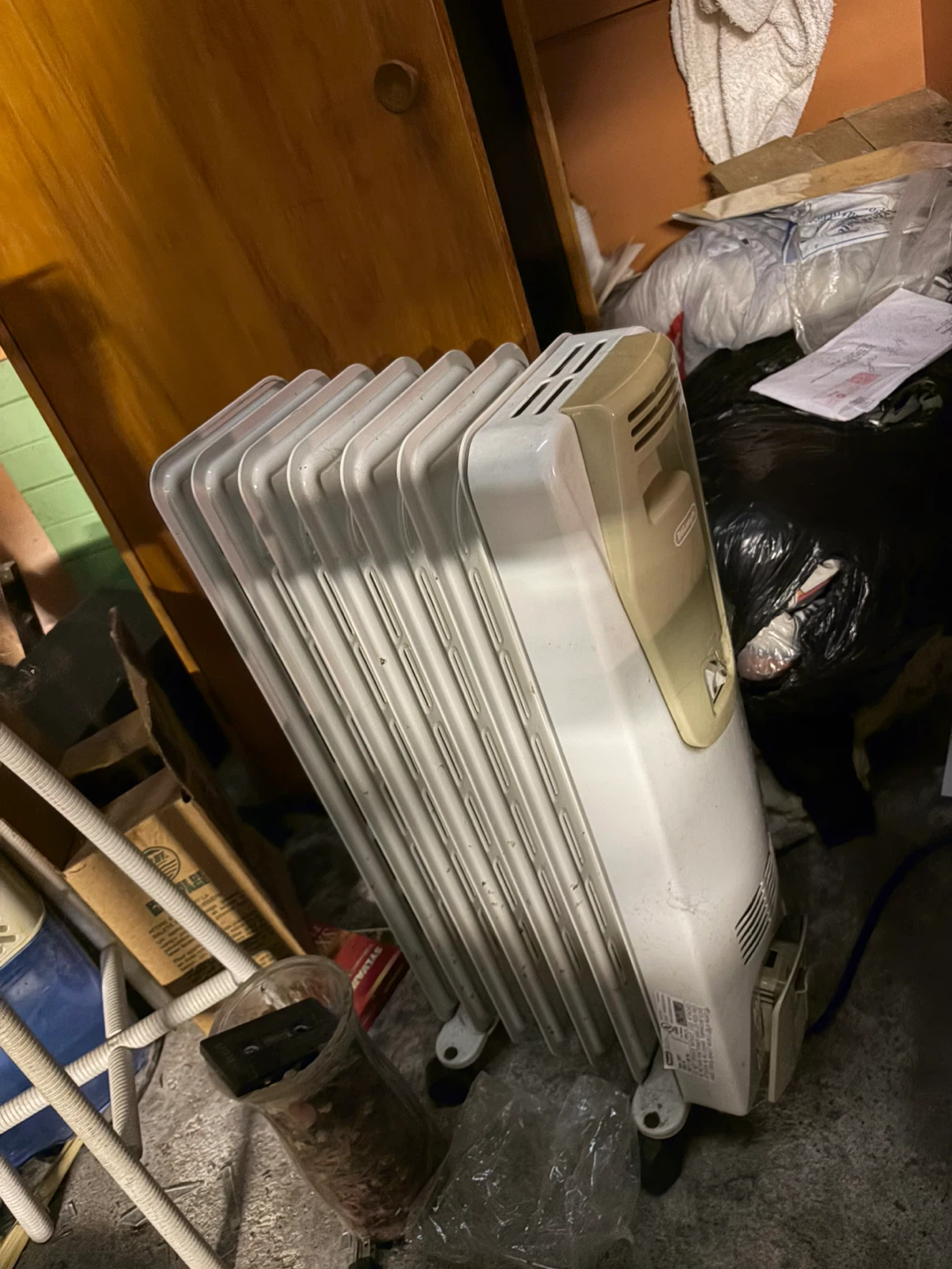 DeLonghi Oil-Filled Radiator Heater - photo 2