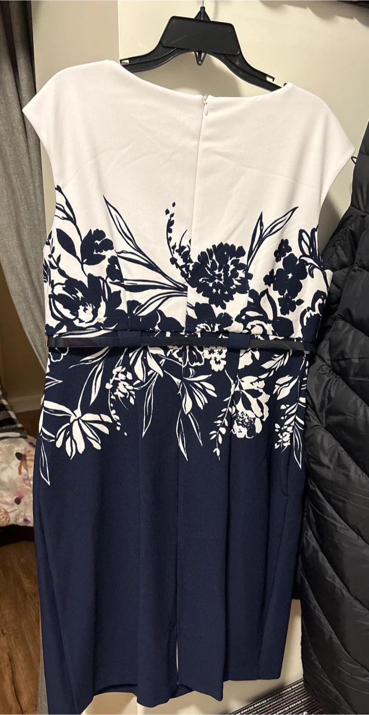 Laura navy and white floral dress, size 16 - photo 2