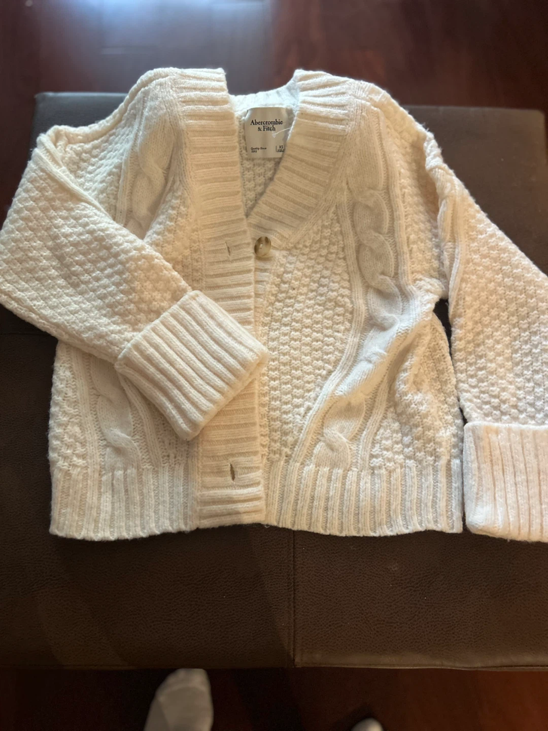 Abercrombie & Fitch Cable Knit Cardigan XS