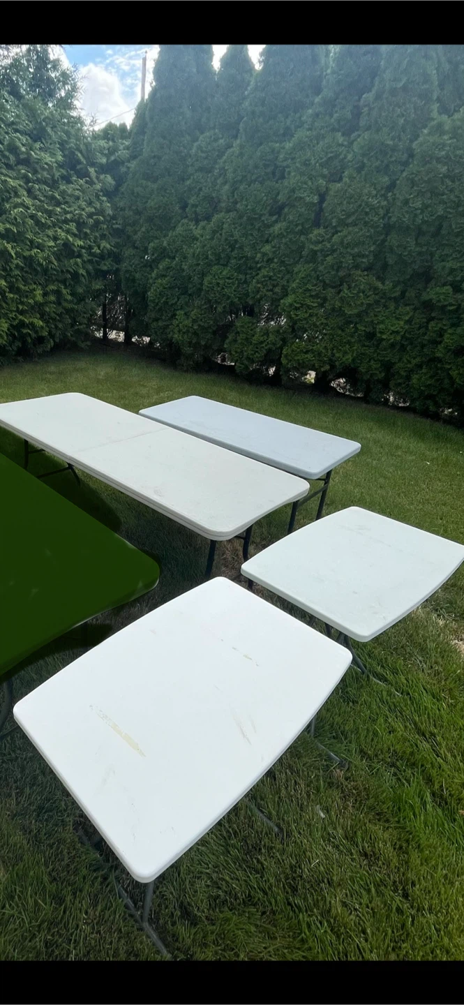 4 folding tables